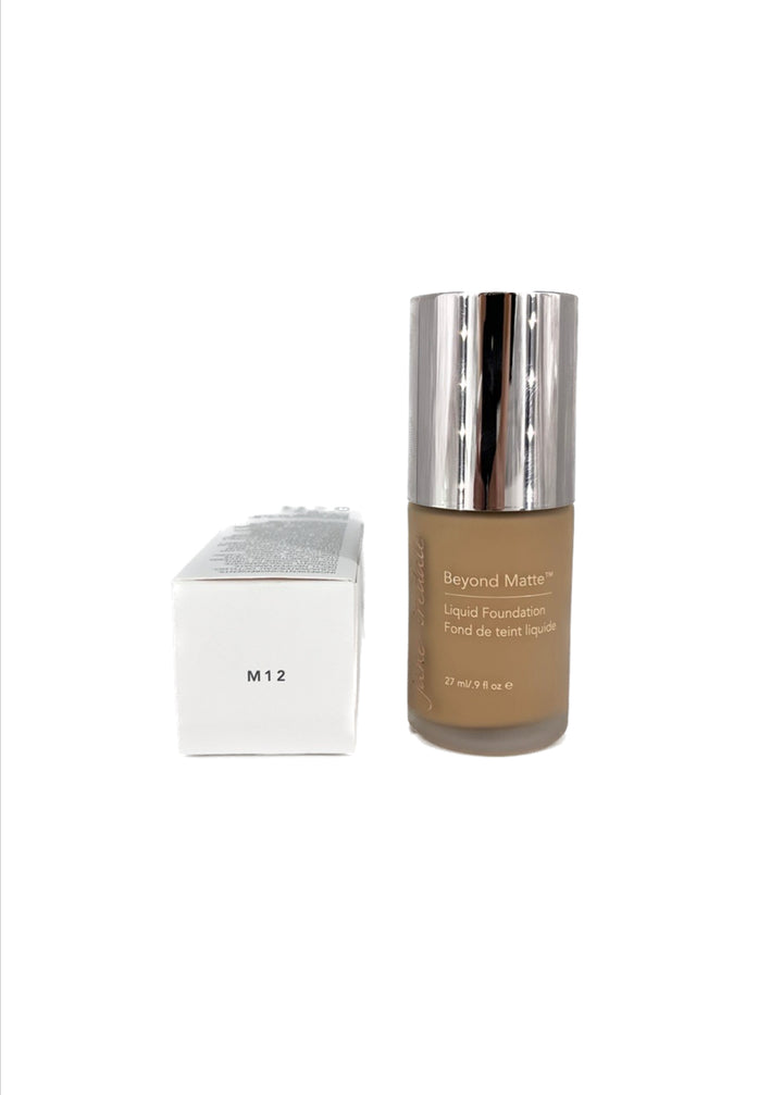 BEYOND MATTE Liquid Foundation